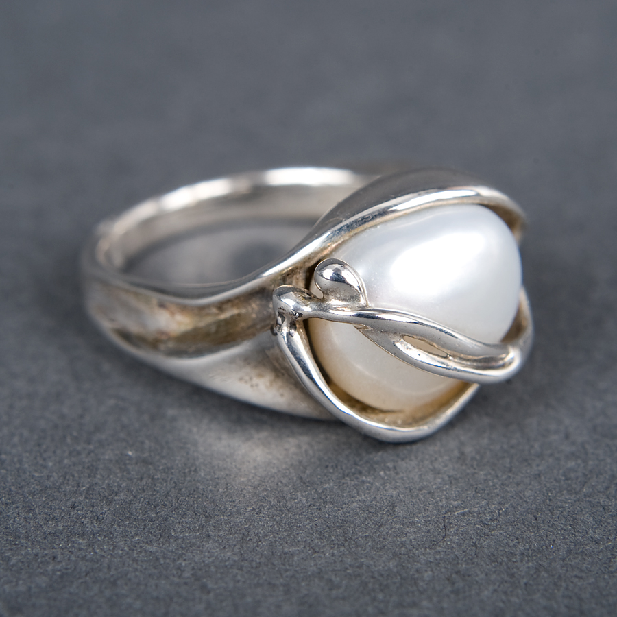 Silver pearl hot sale ring designs