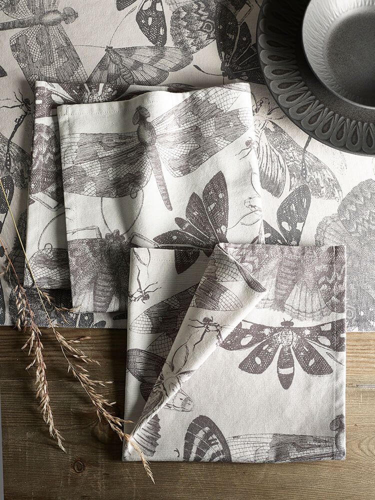 Kew Gardens Living Jewels Table Runner