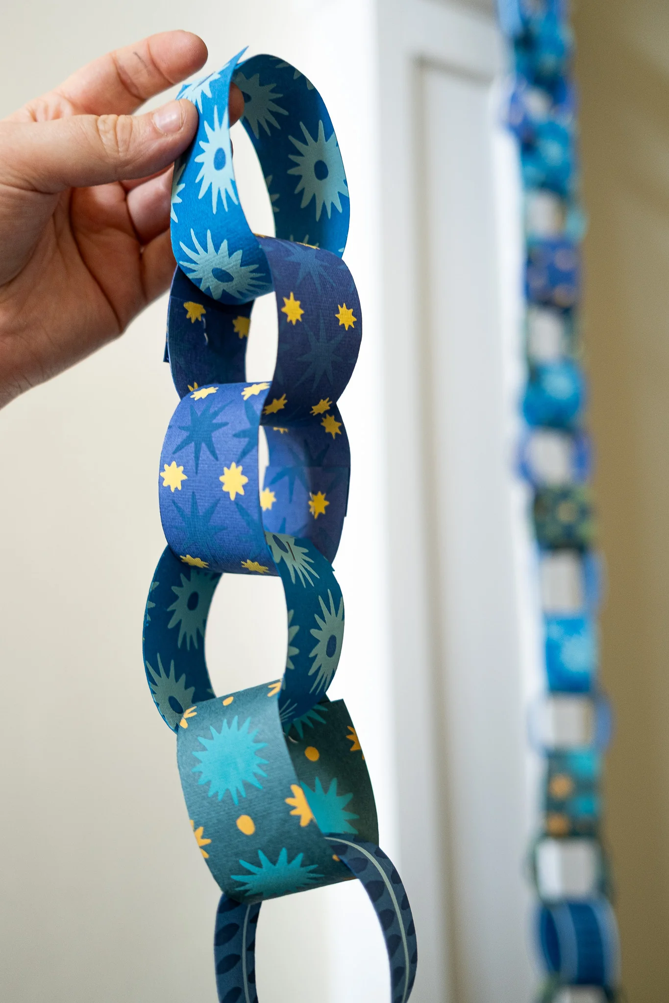 East End Press - Blue Paper Chain - Image 2