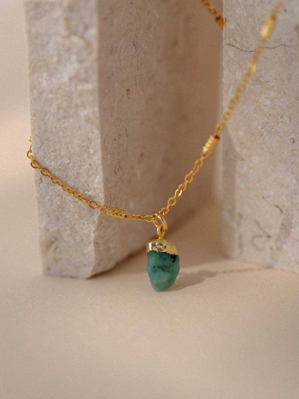 MOHICA EMERALD NECKLACE