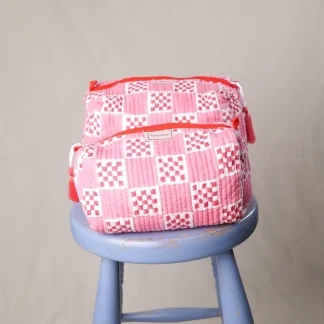 Twizzell Quilted Wash Bag ~ Checkerboard