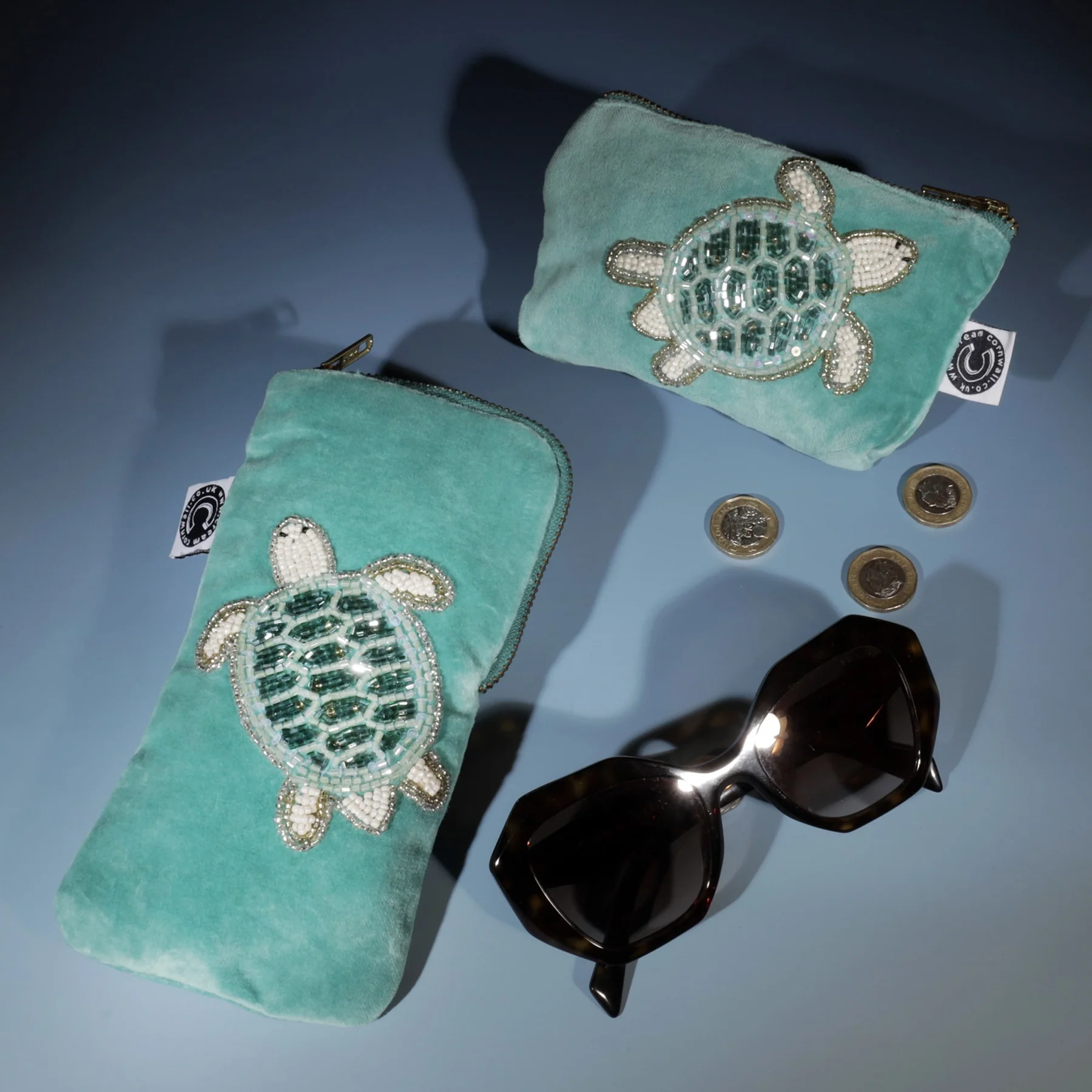 Cream Cornwall - Velvet Beaded Turtle Glasses Case - Image 2